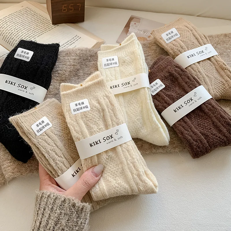

Women's Fall/winter Wool Mid-calf Socks with Added Padding and Thick Insulation, Pure Color, New Style, Long Women's Socks