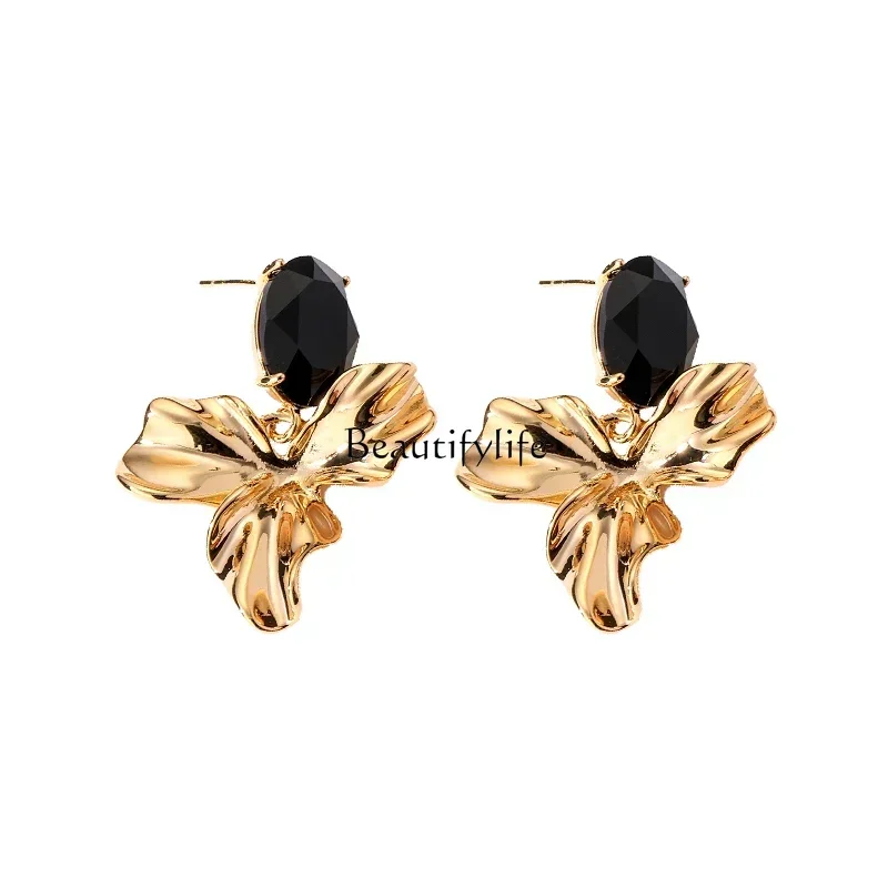 

Light luxury high-end design sense irregular flower temperament earrings