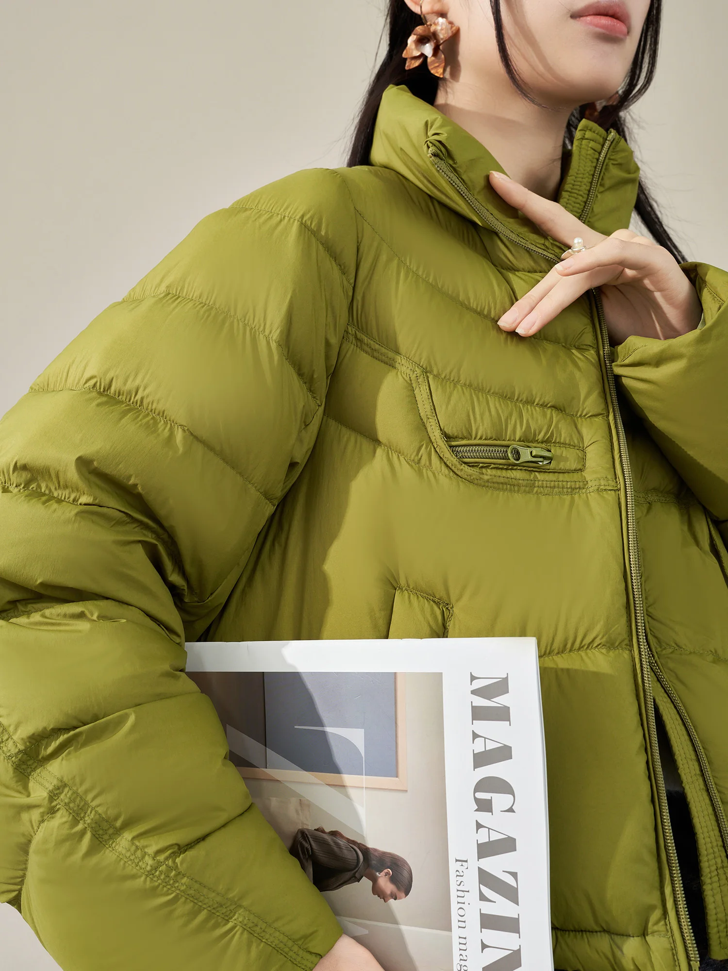 

Теплая короткая пуховая куртка для женщин, модная, в корейском стиле, с воротником-стойкой, пушистая, зимняя, новинка, наполнитель 90% пуха