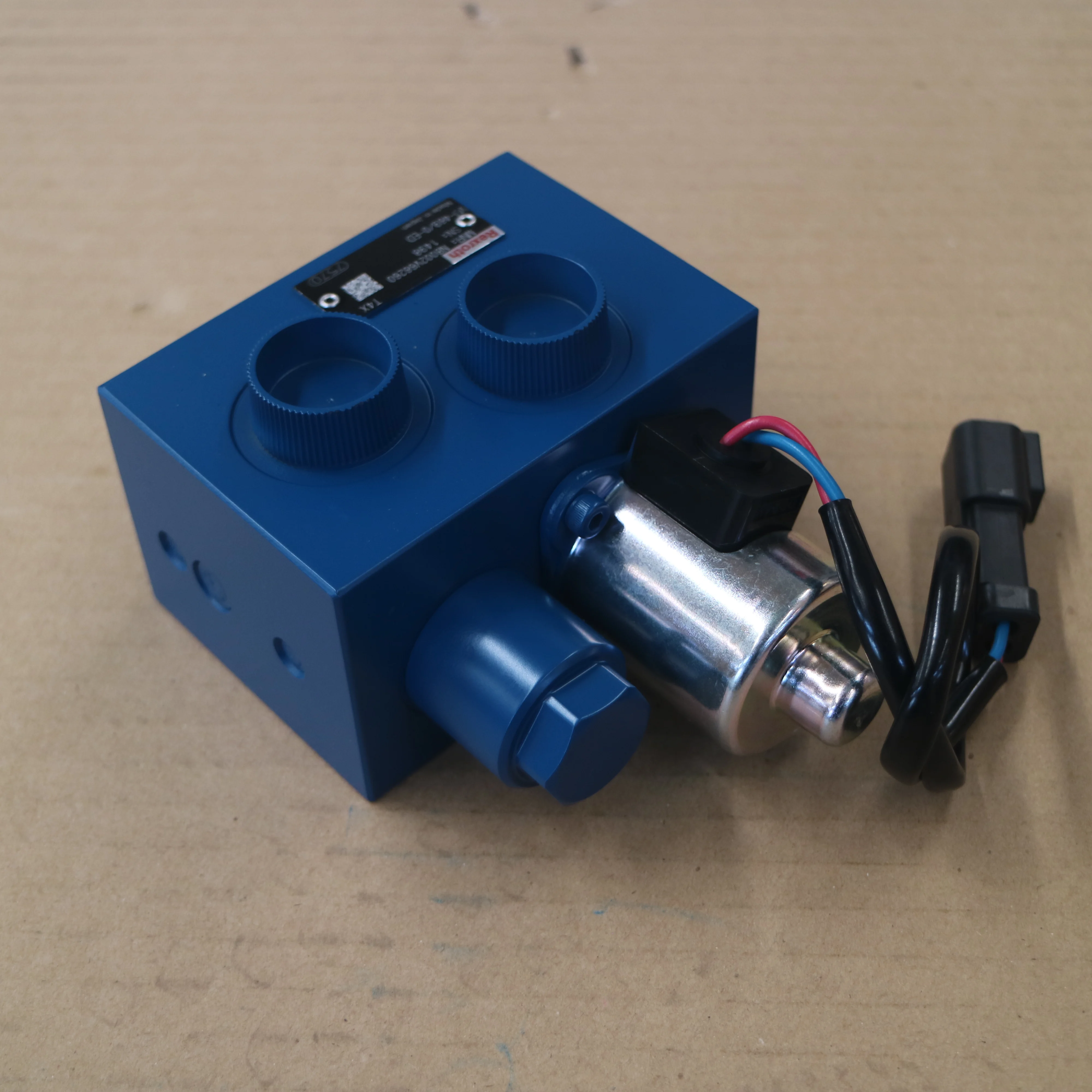 

Gold seller Original Hot Sale Valve 56B-43-17411 for HD405-7 HD325-7R Dump Truck Wheel Loader Spare Parts