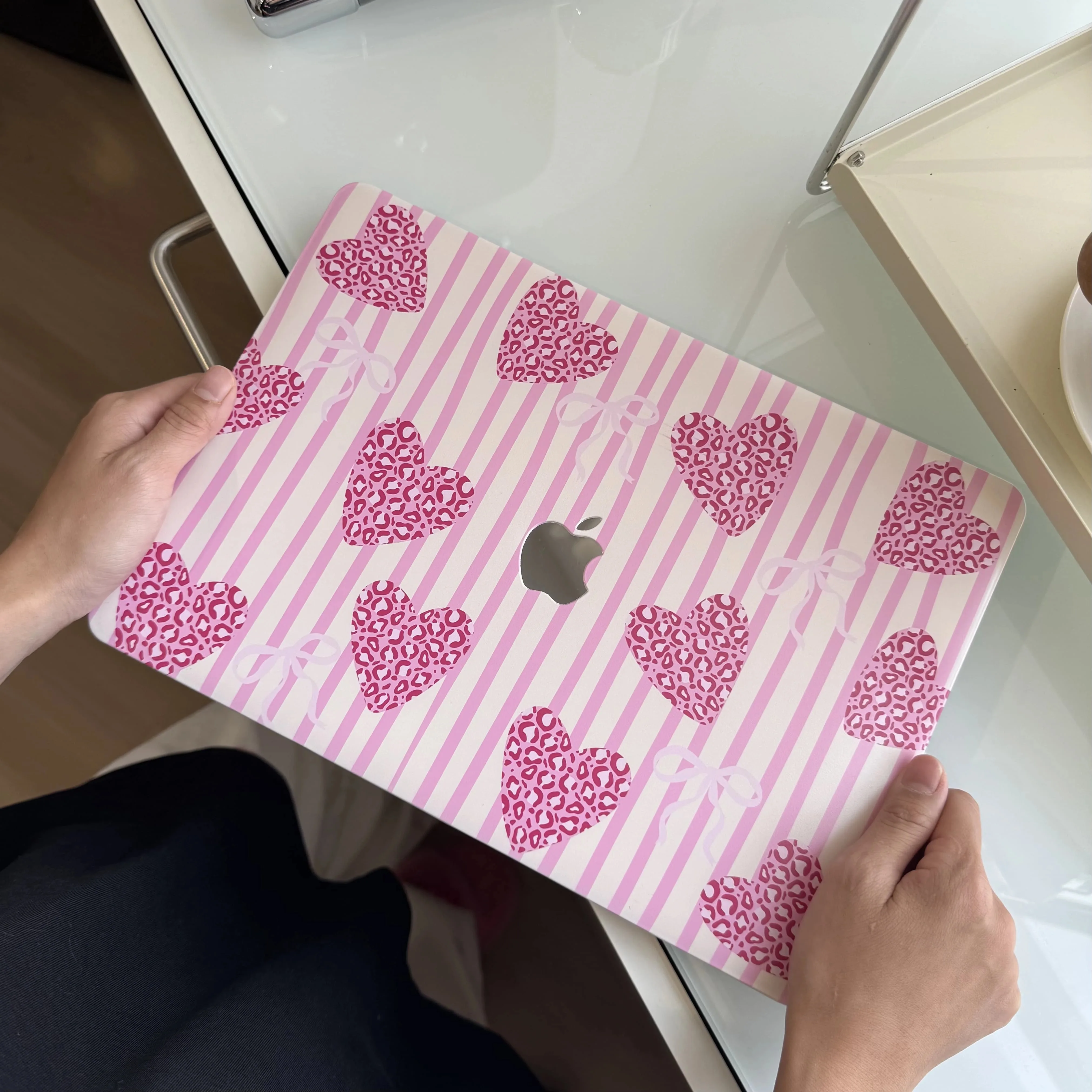 Pink Leopard Print Love Laptop Case For Macbook Neo 13 A3404 New Air Pro 13 14 15 16 M1 M2 M3 M4 M5 For MacBook Protective Cover