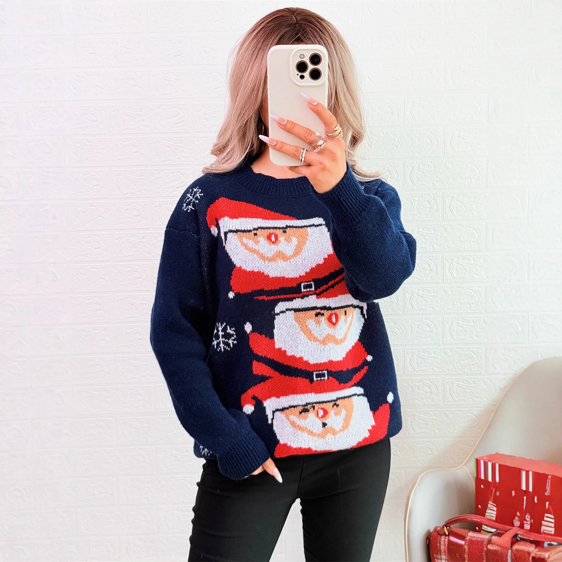 2025 Cartoon Santa Claus Casual Knitted Pullover Round Neck Loose Warm New Year Jacquard Sweater