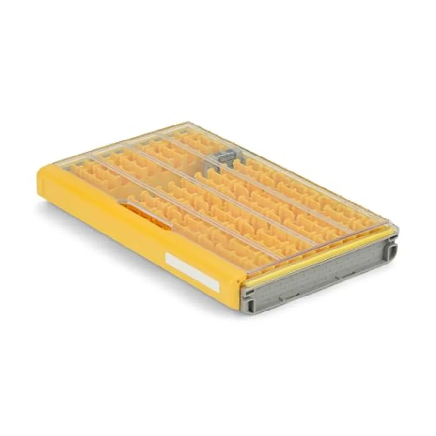 

Коробка для рыболовных приманок EDGE 3700 Hard Minnow Box, вмещает 30-50 приманок, с антикоррозийным покрытием Rustricor, водонепроницаемой герметизацией Dri-Loc, WaterWick Transpare