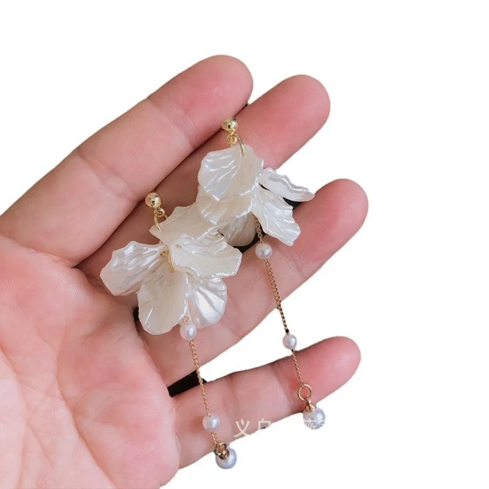 Exquisite Temperament Eternal Flower White Petals Pearl Long Tassels Dangle Earrings for Women Bride Wedding Charm Jewelry Gifts view 5