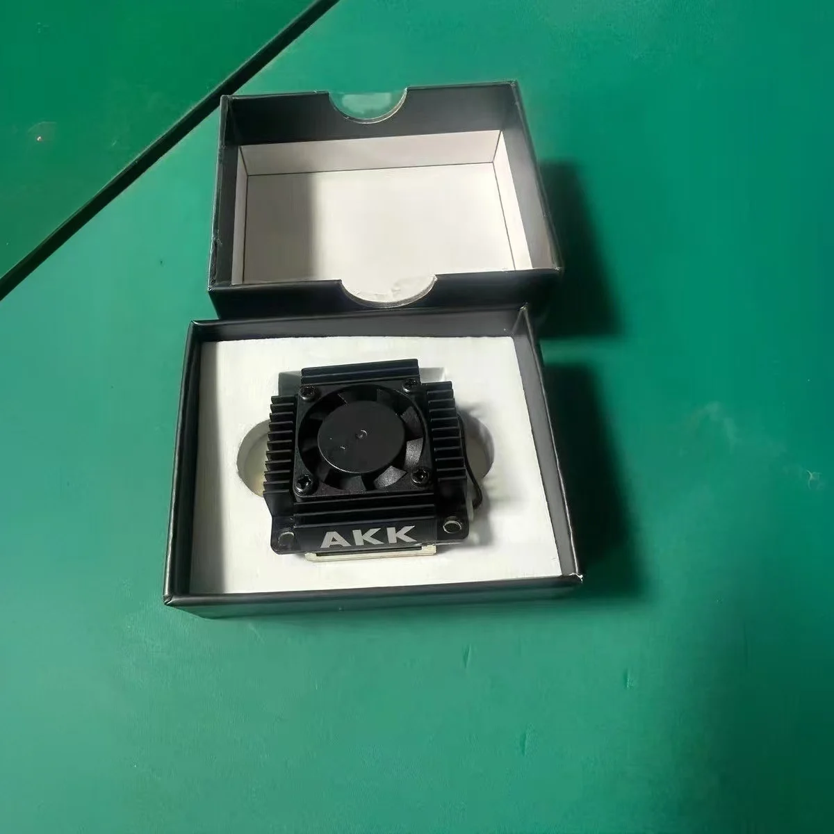 

Akk TX3000AC Ultra Long Range 5.8GHz 3W Video Image Transmitter Drone FPV VTX Traversal Aircraft FPV DIY Parts AV Transmission