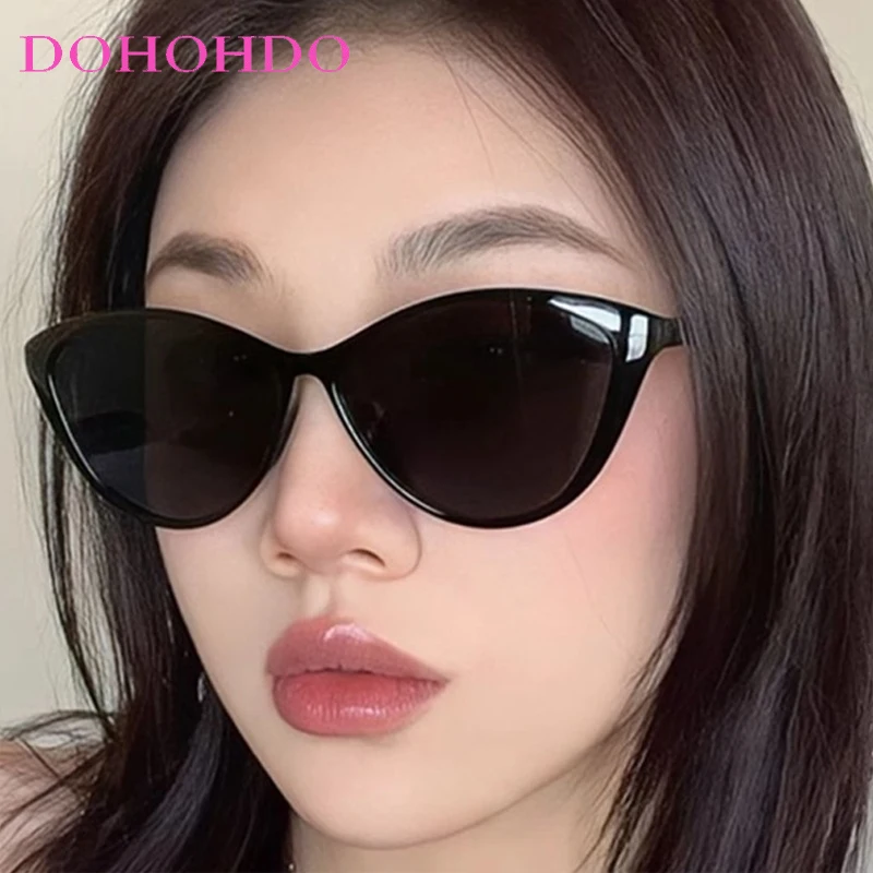

2025 New Trendy Luxury Cat Eye Sunglasses Women Popular Brand Designer Men Sunglass Travel Shade Sunglass Female UV400 Lentes