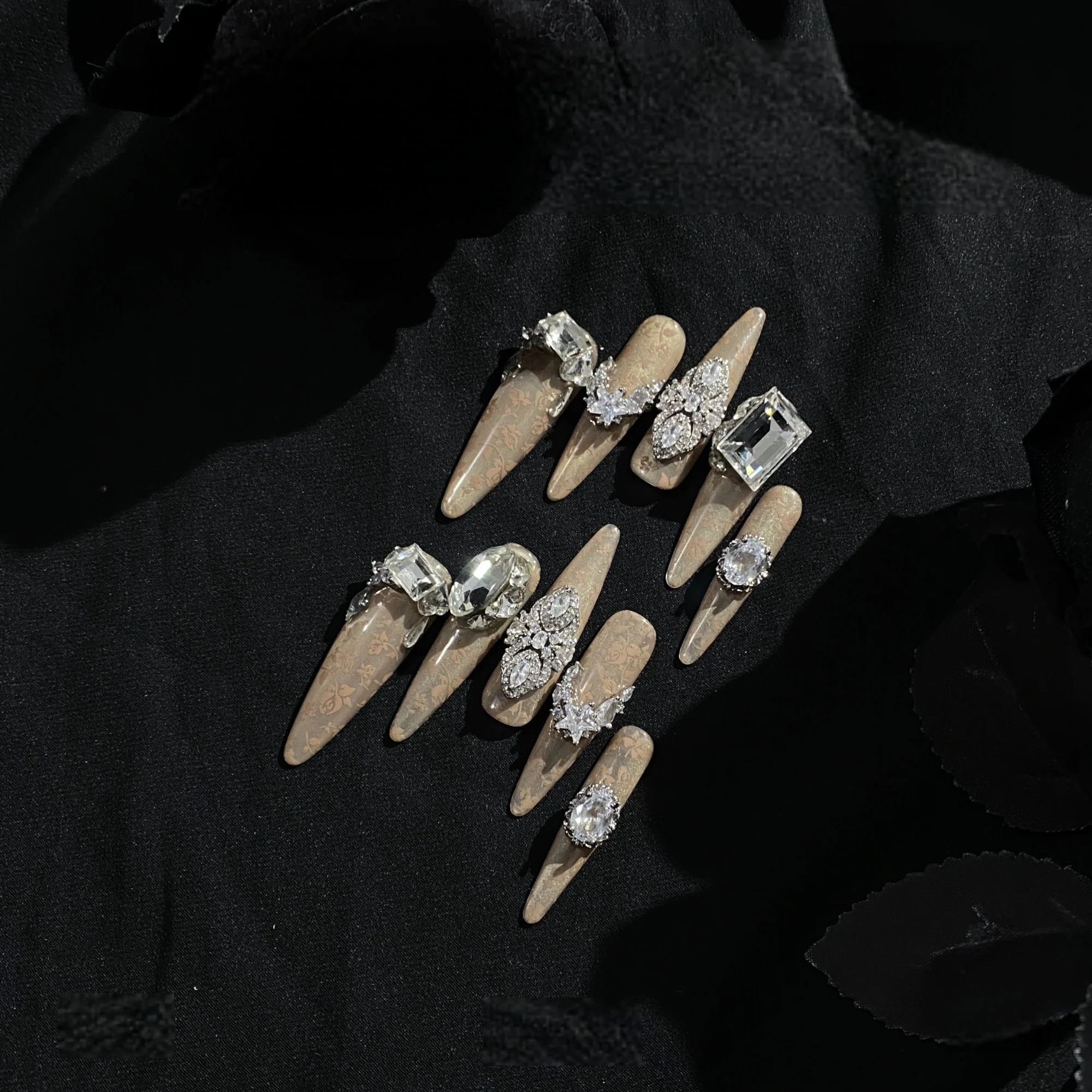 Premium Cat Eye Coffee Yellow Rose Press On Nails Handmade Fine Glitter Gradient Autumn and Winter Caramel Amber Fake Nails