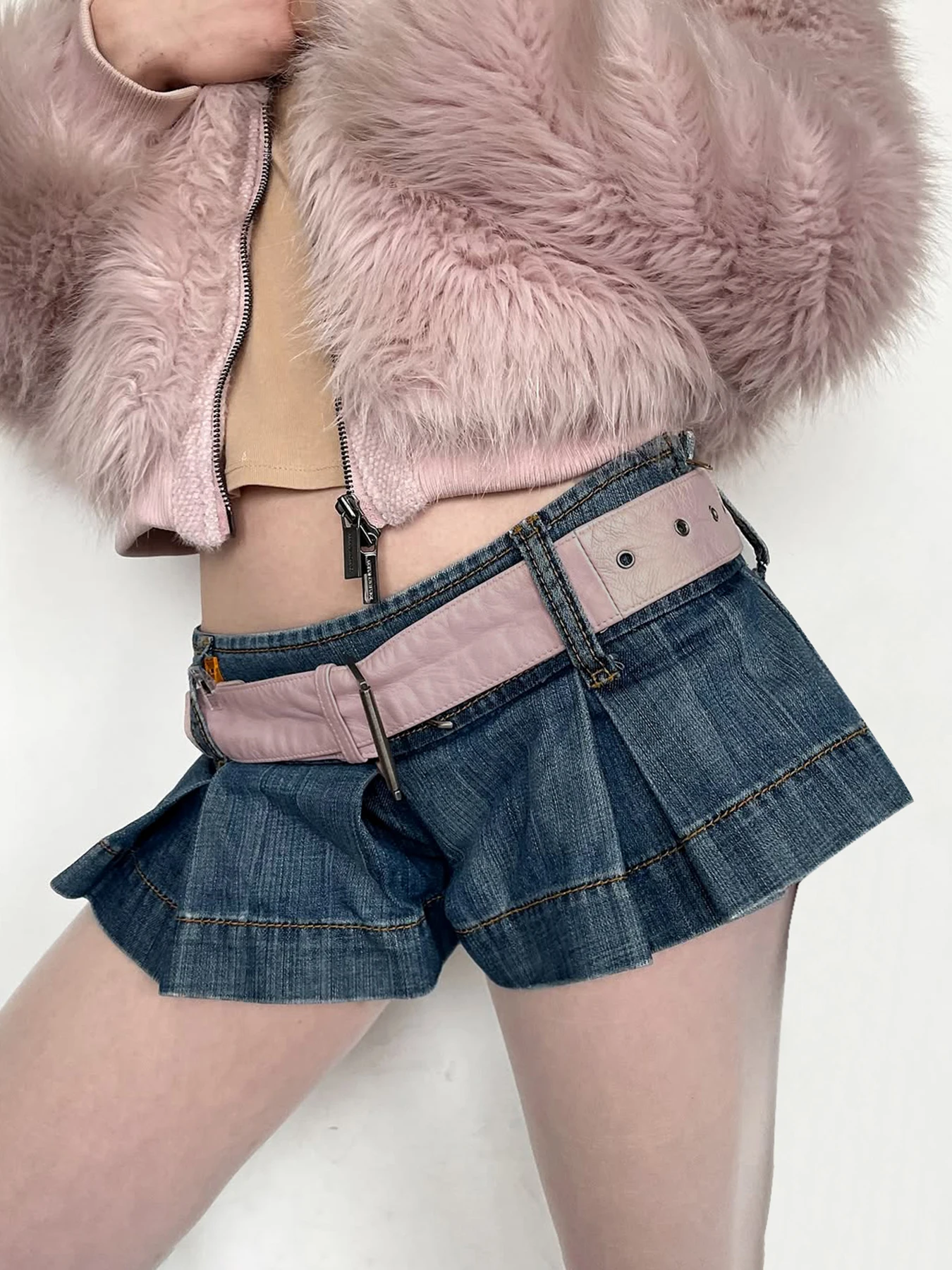 

Weekeep y2k Aesthetic Pleaded Denim Shorts Streetwear Casual Low Rise Zip-up Short Jeans Women Summer Korean Style Denim Shorts