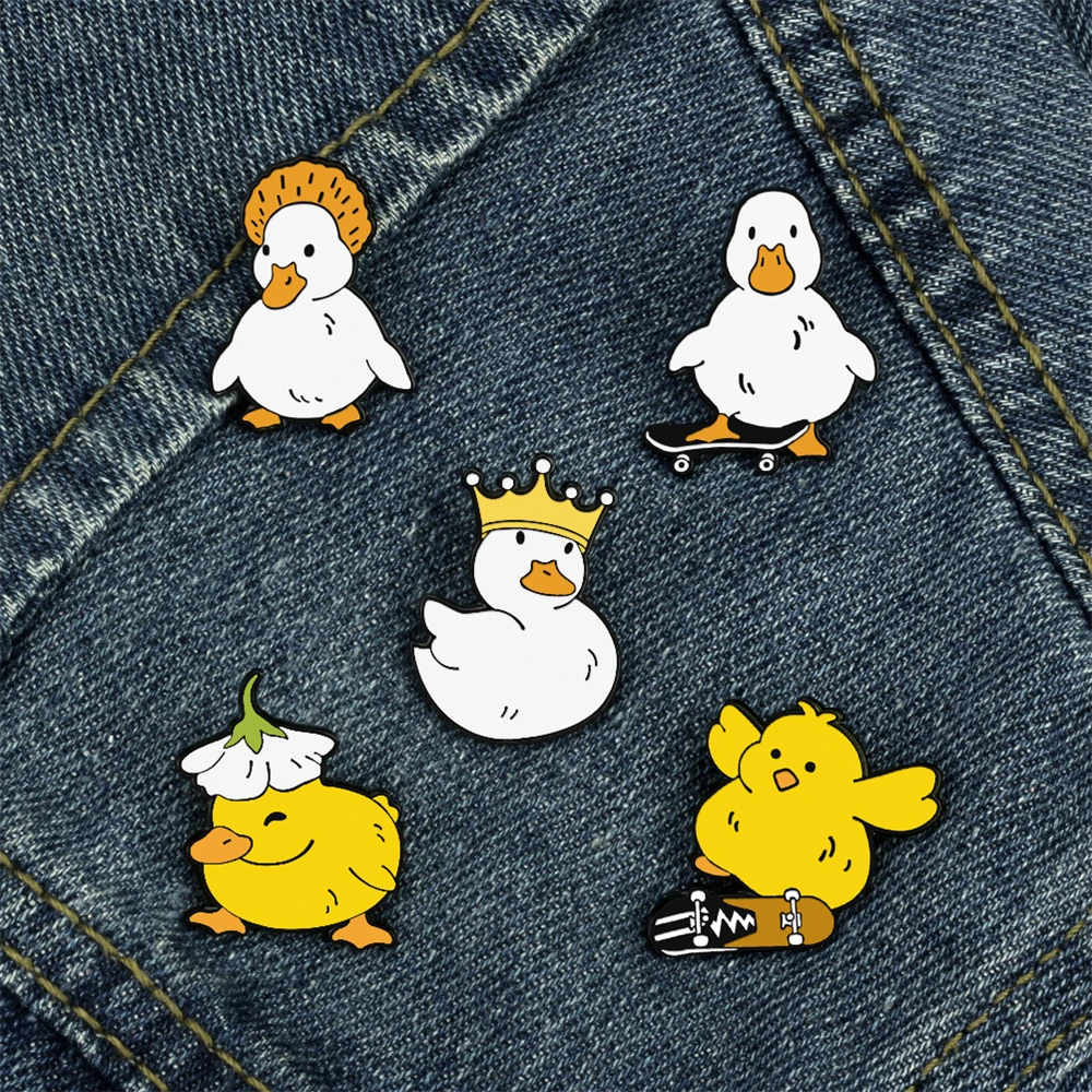 لطيف الحيوان المينا دبابيس ، تاج ، تزلج ، أوزة ، بطة ، الدجاج ، ظهره ، الكرتون التلبيب شارة ، مجوهرات هدايا للأصدقاء ، الجملة