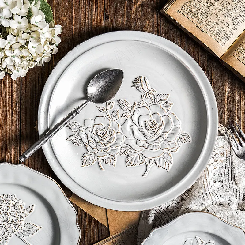 Retro Ceramic Plate Set Creative Flower Relief Decor Tabletop Fruit Salad Plates Hand Traced Breakfast Bread Pan Kitchen Cutlery