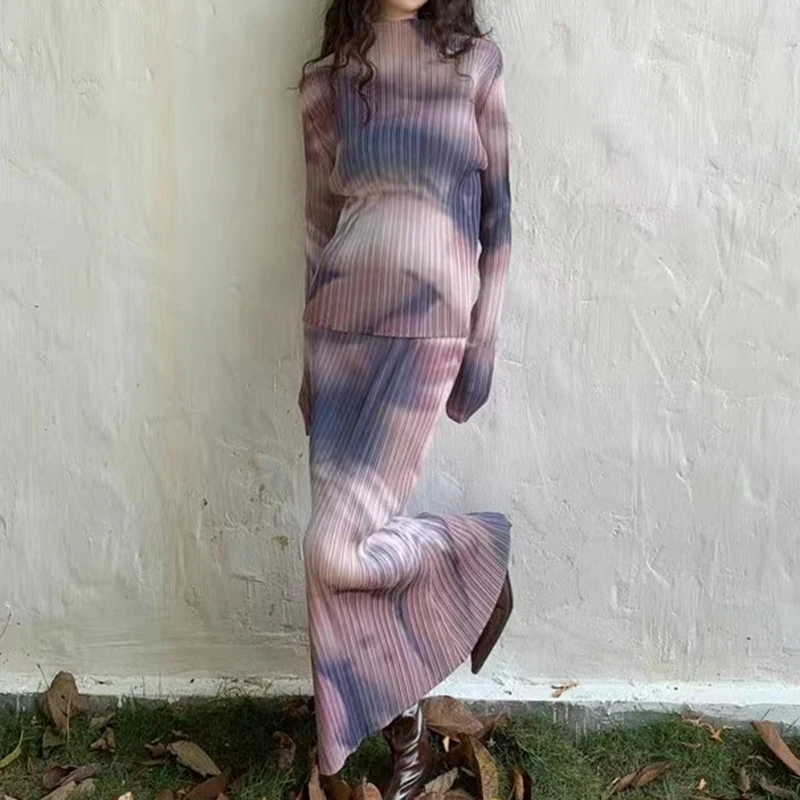 Printed pleated half high neck long sleeved top  Spring New Long Sleeve Irregular Printing and Dyeing Top+Pleated Dress