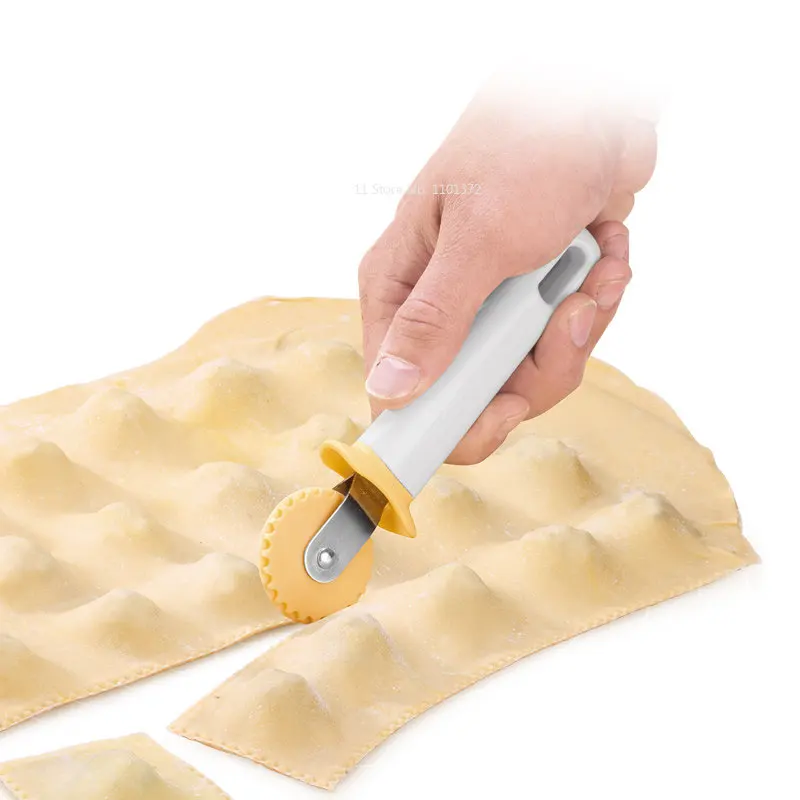 Imported Dumpling Skin Roller Pizza Knife Dough Separator Wonton Skin Embossing Divider Making Kitchen Baking Tools