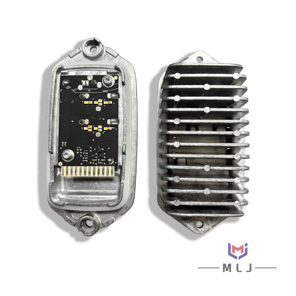 

Модуль светодиодных ДХО (дневных ходовых огней) с белым светом и функцией поворотника, низкоспецификационный, для BMW G07 X7 2023-2025, стандарт ЕС, OE 63115A417B7 63115A417B8