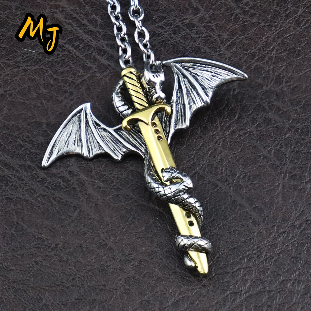 

Vintage Stainless Steel Men's Dragon Necklace Fashion Steel Dragon Sword Chinese Pendant for Women Biker Jewelry Gift Wholesale