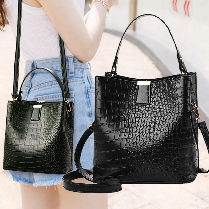 

Women'S Fashion Crocodile Pattern Bucket Bag, Handbag with Adjustable Strap, Magnetic Closure, Polyester Lined, Shoulder Purse