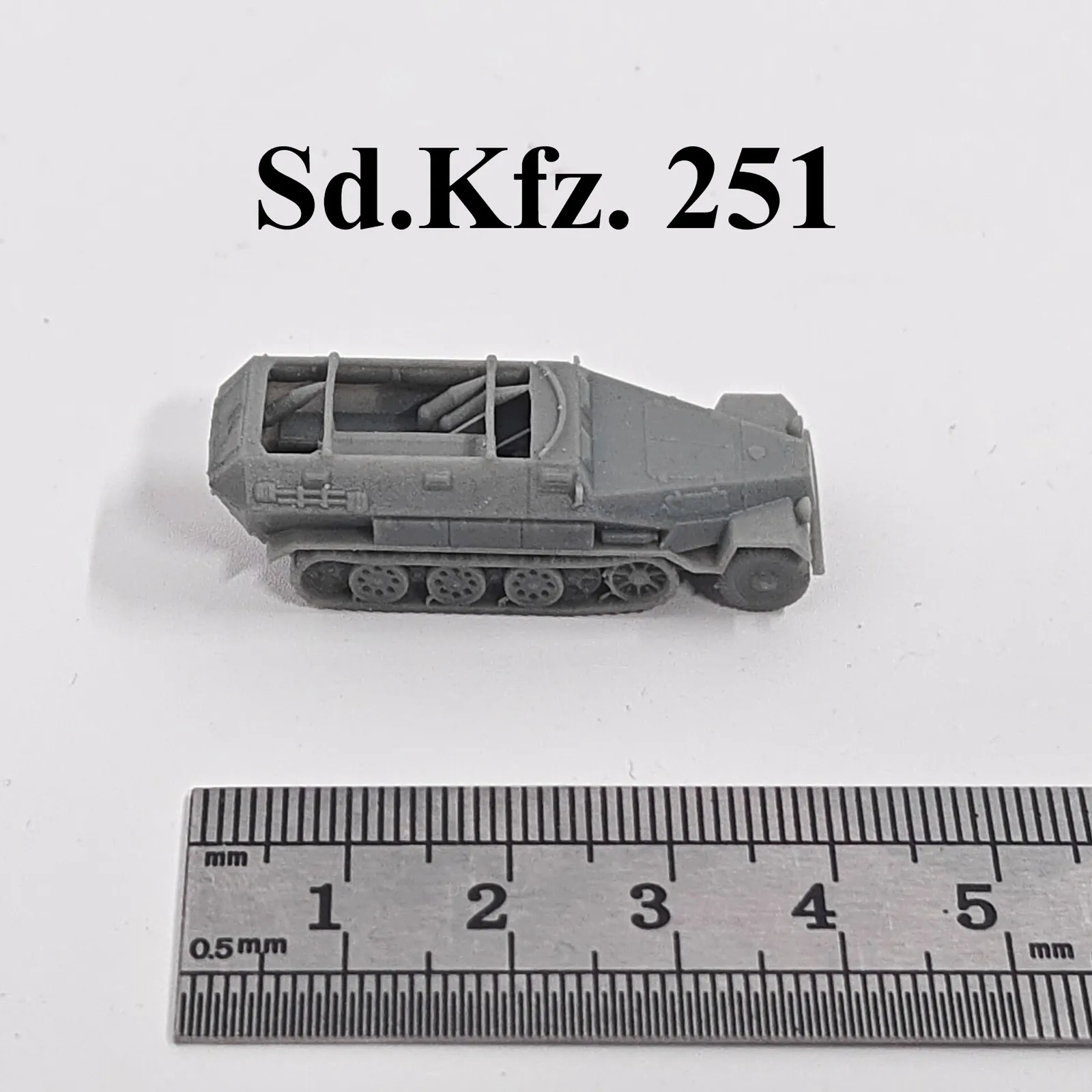 

WWII German Sd.Kfz. 251 APC,3D Printed,1/144 Scale Mini Model,Resin,Paintable