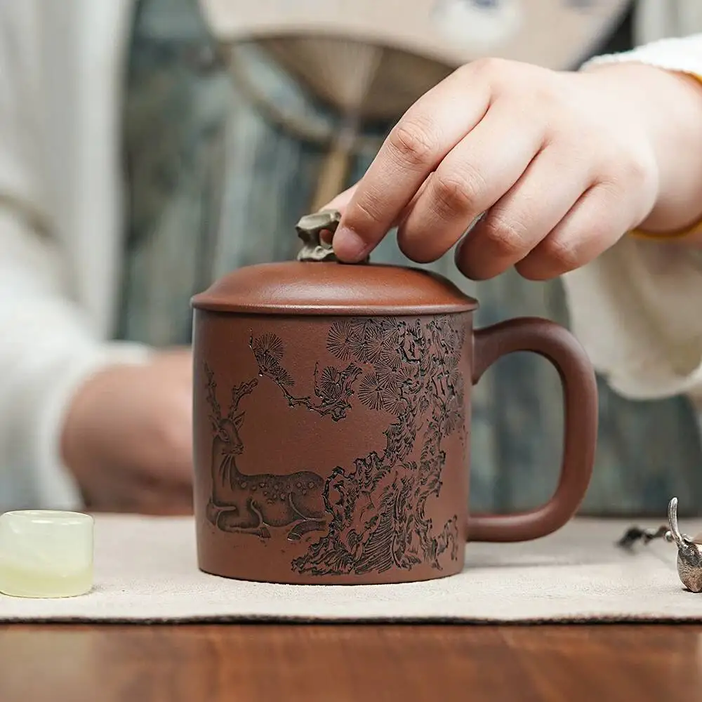 Yihu Chun High-End Yixing Purple Clay Mastercrafted By A Famous Artisan, Pure Handmade Tea Cup, Office With Lid, Base Groove