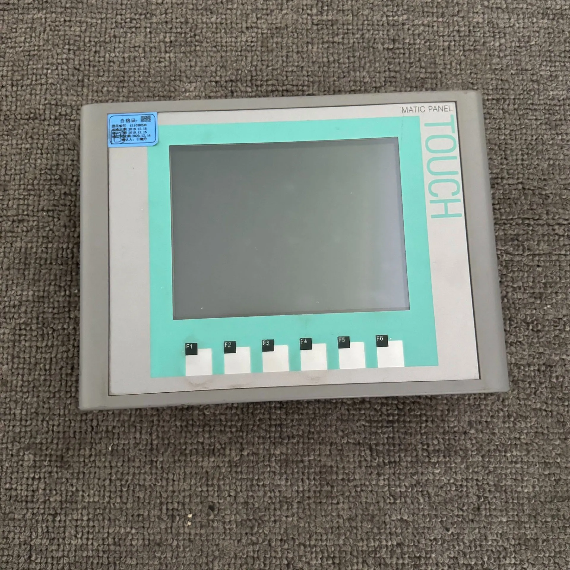 

6AV6647-0AC11-3AX0 Панель HMI для Siemens 6AV6 647-0AC11-3AX0