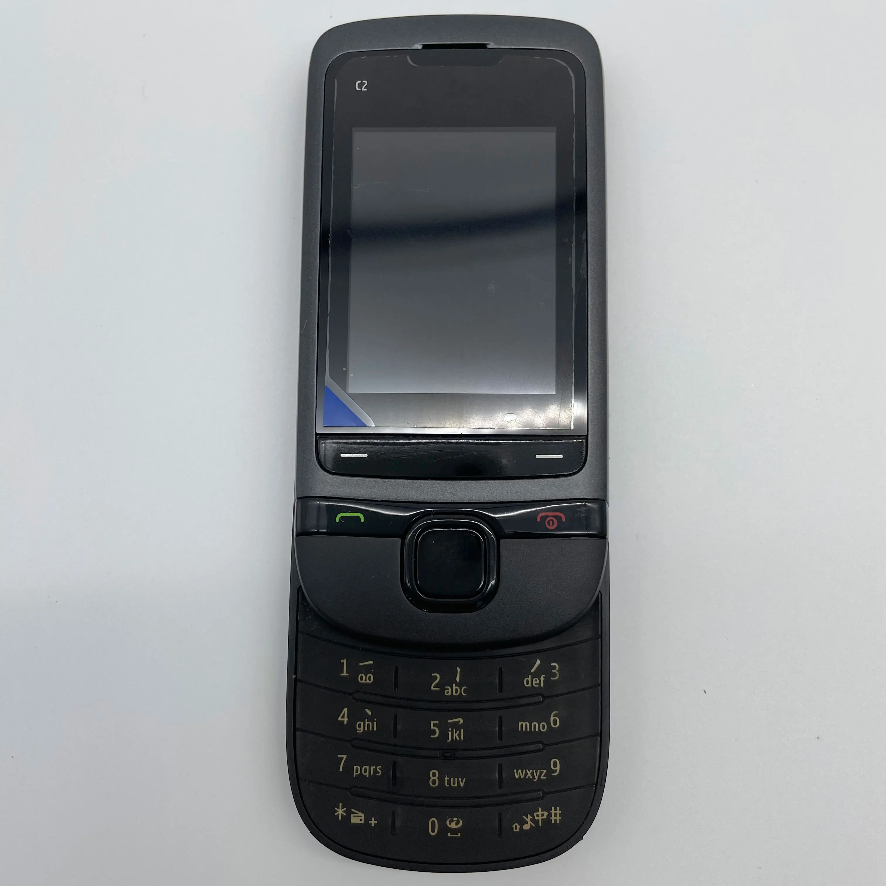 الأصلي مقفلة C2-05 شريحة واحدة GSM 900/1800 2G الهاتف المحمول لوحة المفاتيح العربية الروسية المصنوعة في فنلندا