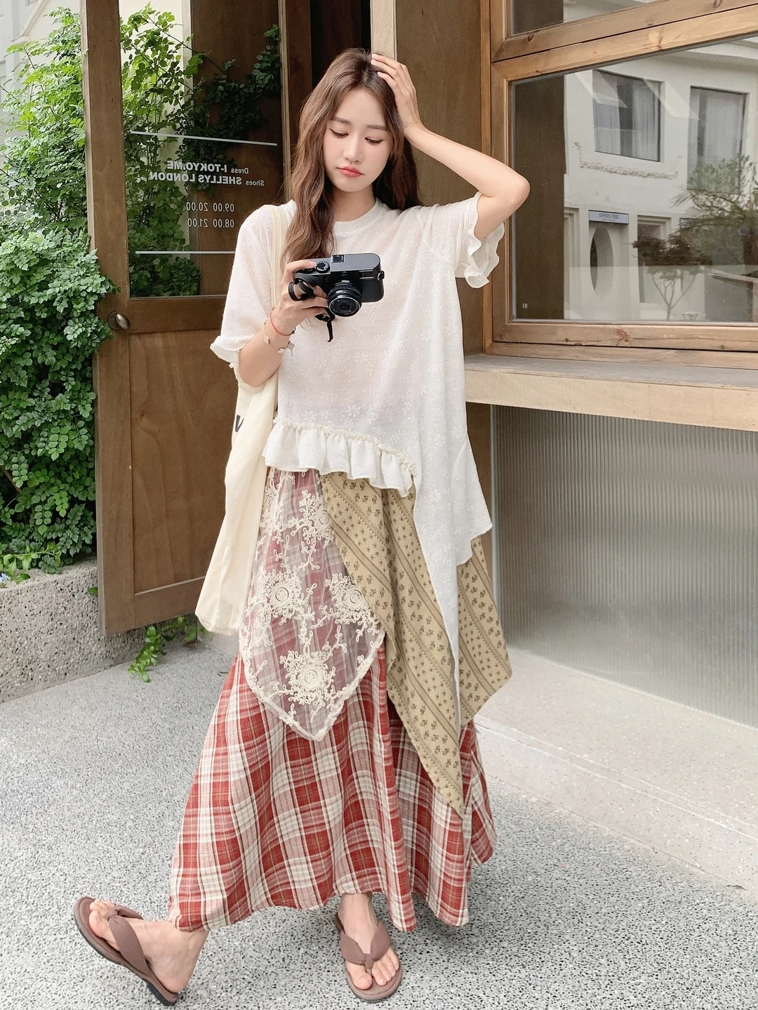 Sweet Slimming Lace T-irt Dr Set Women's Summer 2025 Plaid Skirt Two-Piece Suit Irregular Hemline Faion Ensemble