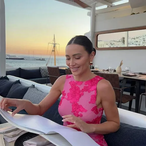 Abbigliamento da festa e vacanza