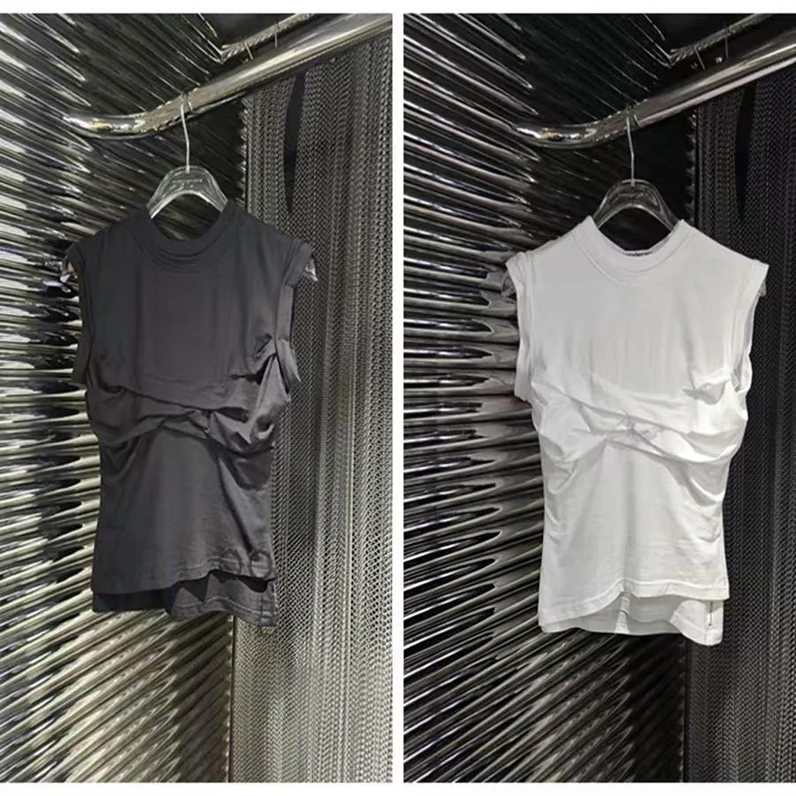 2026 Summer New Niche Solid Color Crew Neck Sleeveless Tank Top Women Slim Fit Twisted Knot Design Cropped Tops