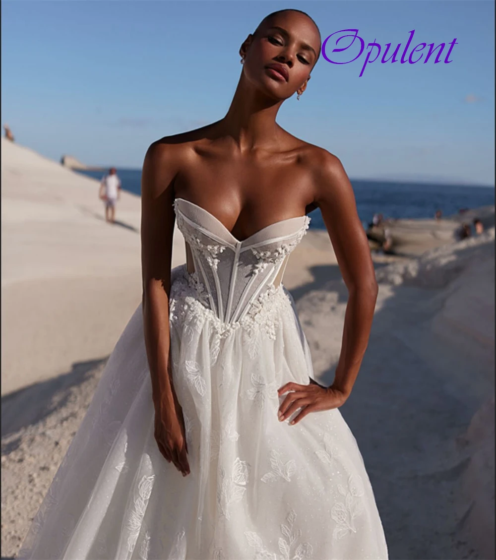 Customized Elegant White Organza Wedding Dress Formal Sweetheart Sleeveless Bridal Gown Soft A-Line Court Train Robe de mariée