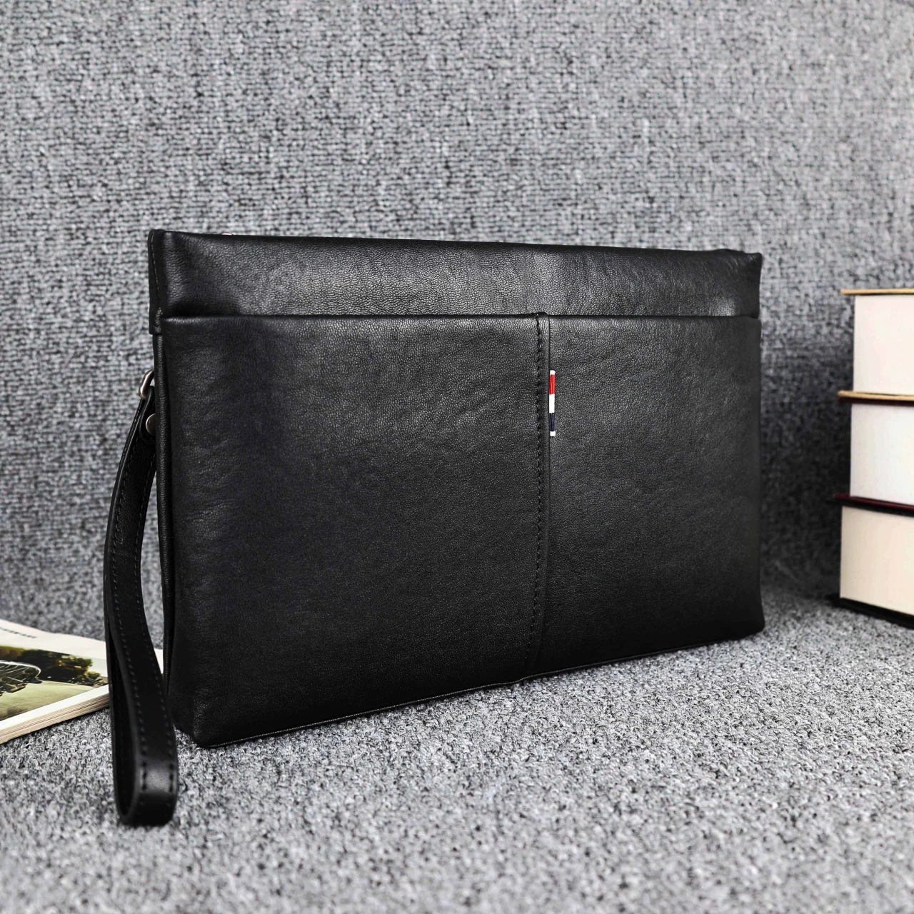 High Capaci Men's Leather Envelope Bag Top Layer Cowhide Vintage Handbag Luxury Wallet Handheld Soft Leather Purse for Youth view 2