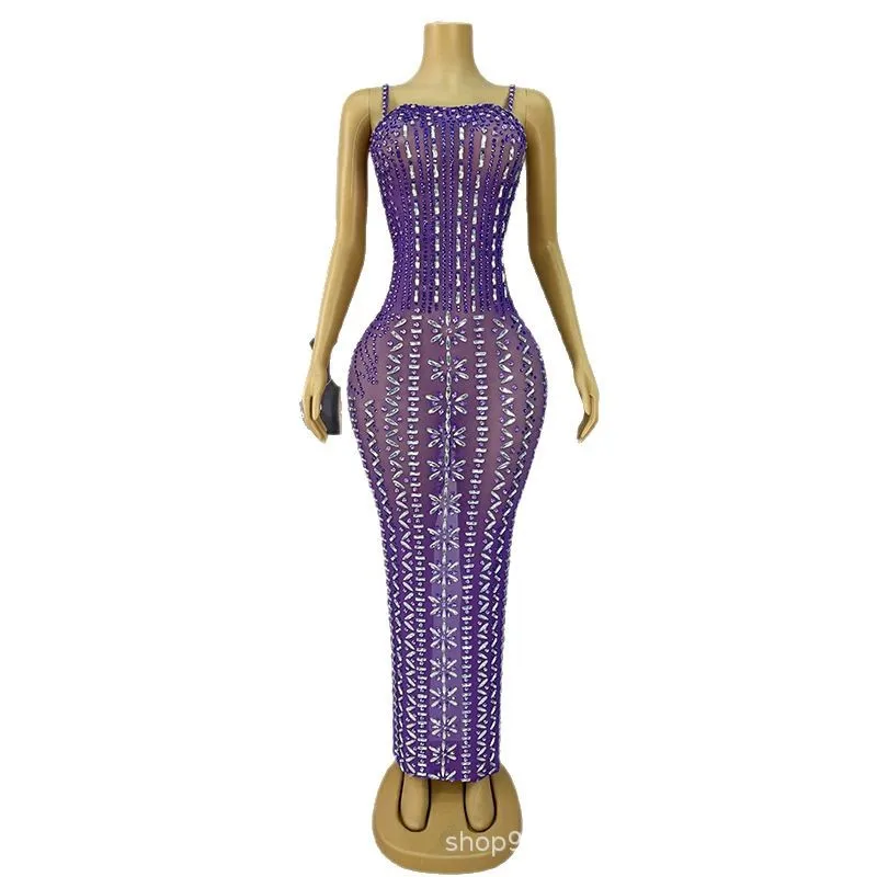 مزاجه الأرجواني مثير الحمالات عطلة نمط فستان مأدبة المضيف أداء نموذج المنصة فستان عصري Abendkleider Hochzeit