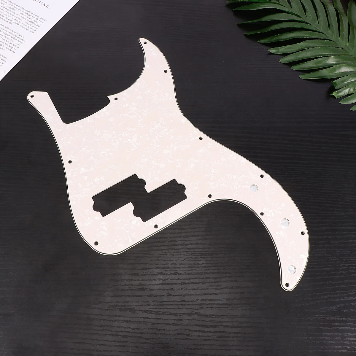 

PB Bass Bass Scratch Plate 13 Holes 13 Holes Scratch Plate