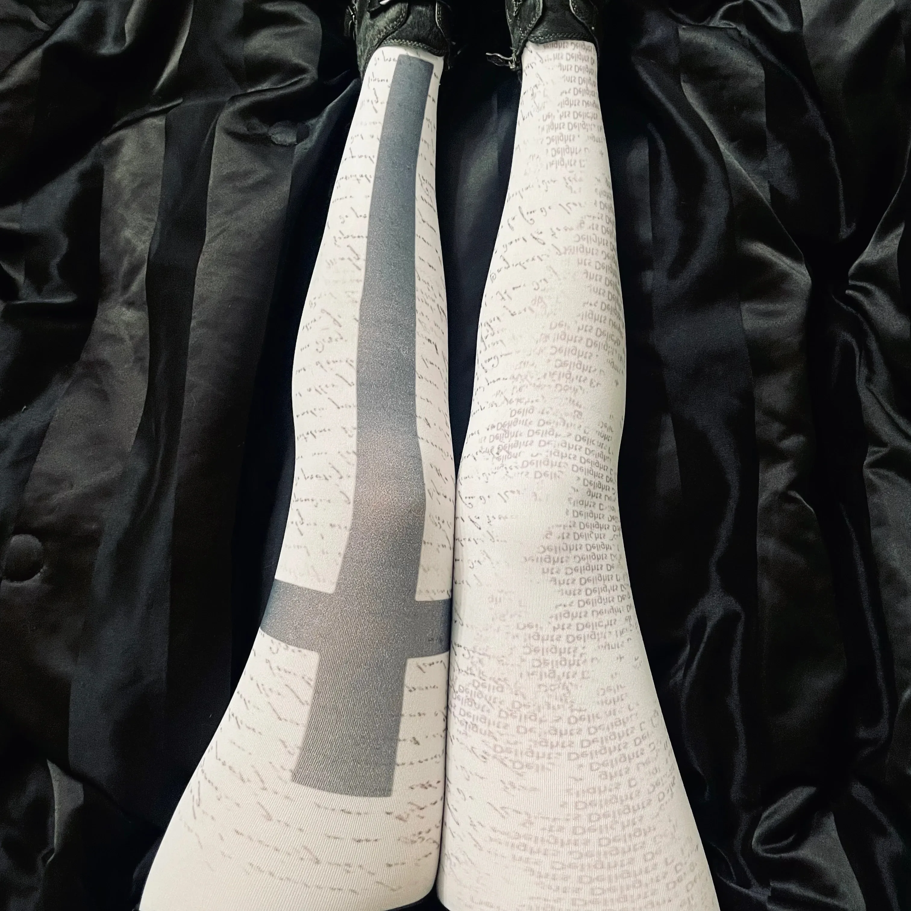 

Y2k Style Harajuku Punk White Letter Print Long Socks Women Girls 2000s Y2K JK Cosplay Cute Stockings Chic Streetwear Emo Girls