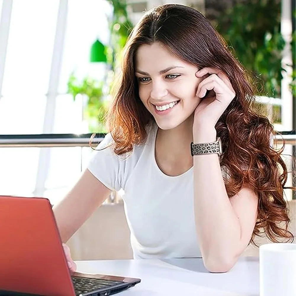 محفورة ليوبارد ل أبل ساعة الأشرطة 40 مللي متر 44 مللي متر 42 مللي متر 45 مللي متر 41 مللي متر 49 مللي متر 38 مللي متر سيليكون سوار سلسلة 9 8 7 SE 6 5 4 ultra2 3 الفرقة