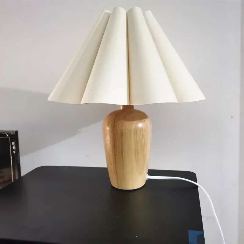 USB Wooden Table Lamp with Lampshade Small Wood LED Table Light Lamp for Bedside Bedroom Dining Night Lamp