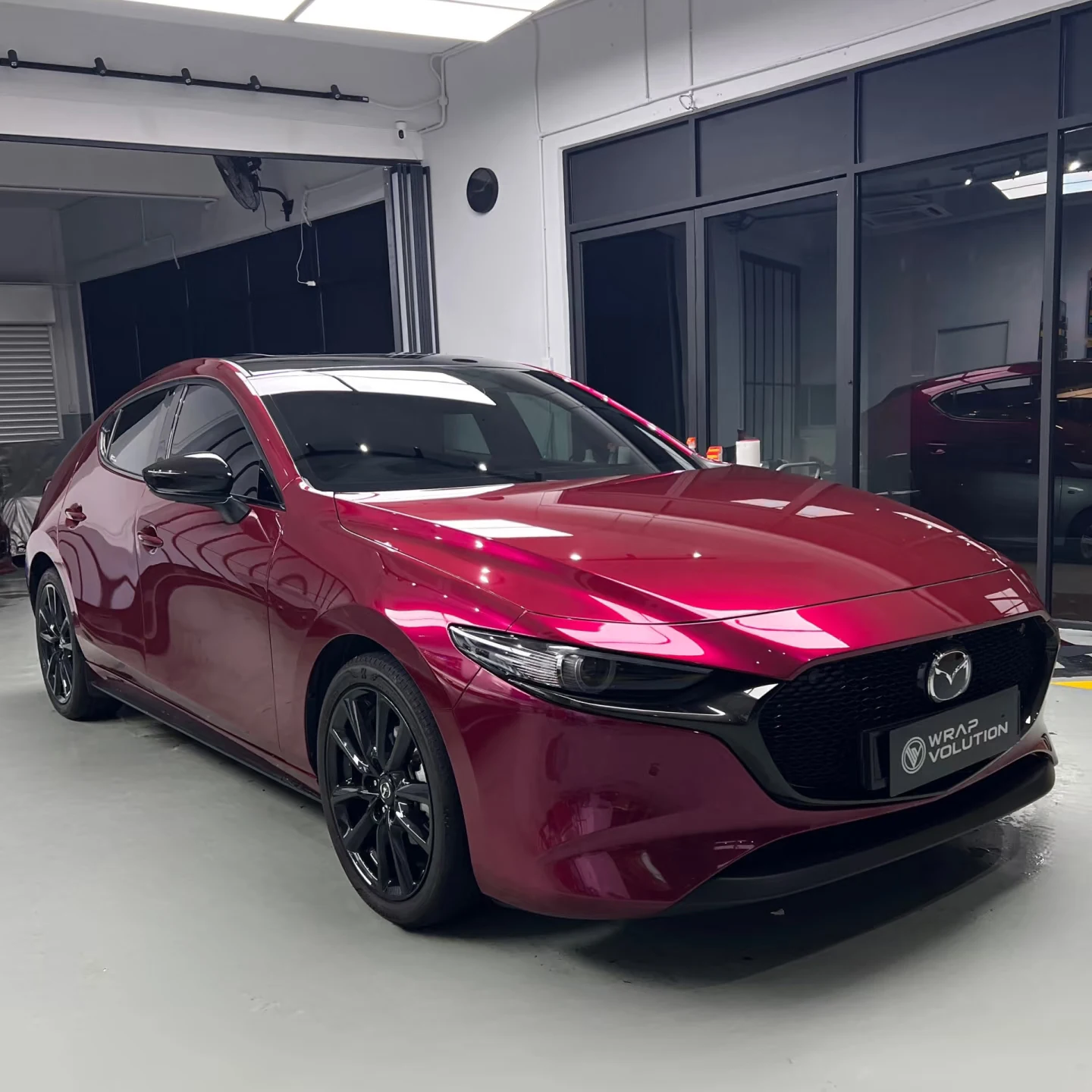 Candy Purple PET Automotive Vinyl Wrap - UV Resistant Waterproof Color Change Film for Car Body Modification