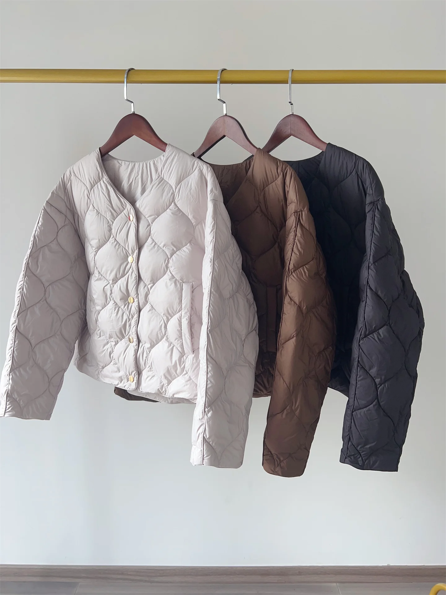 

Lightweight ort Puffer Jaet V-Ne Loose Fit Slimming Cact 90 White Du down Outerwear Simple Commute Sle Faionable