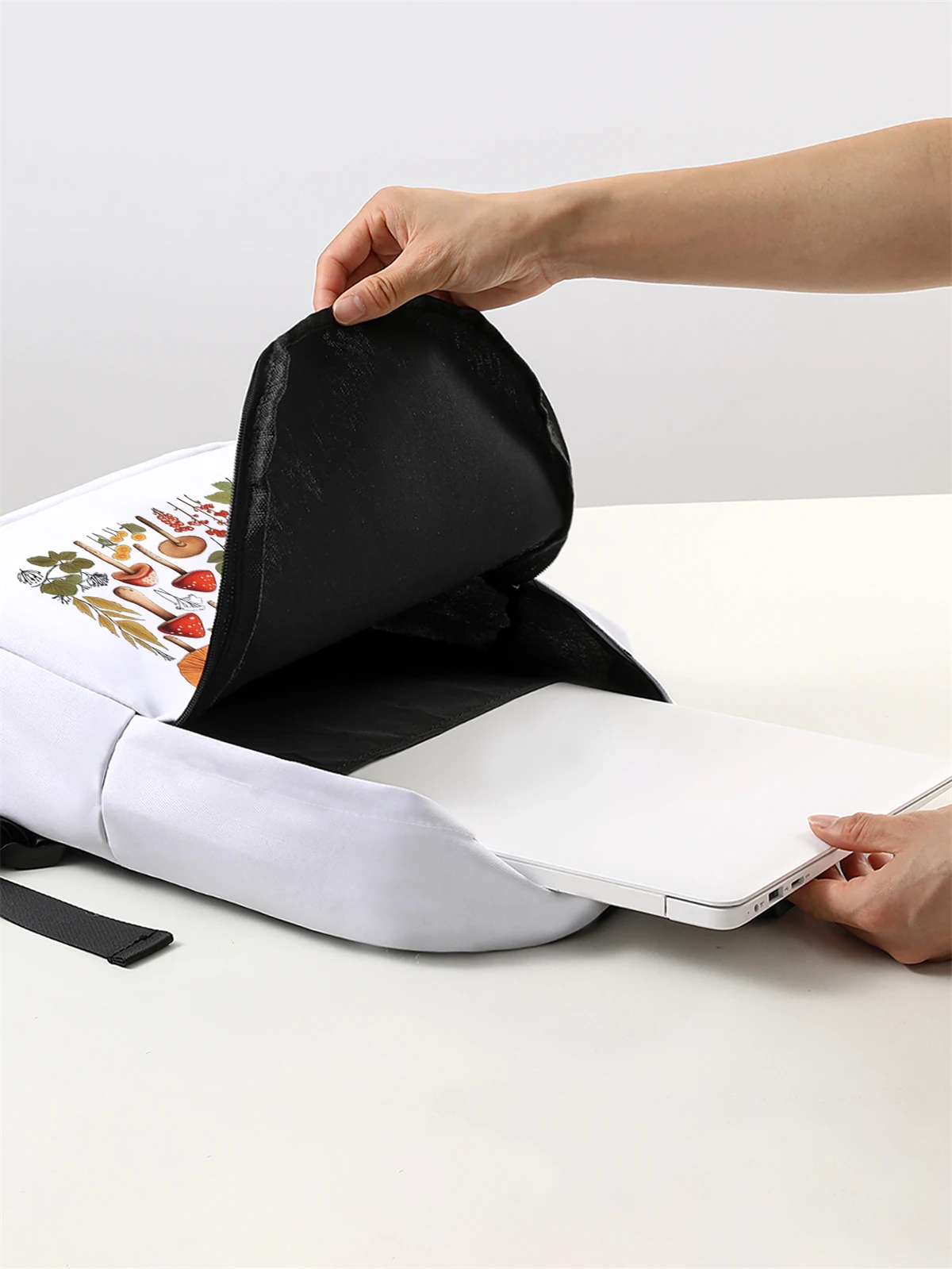 กระเป๋าเป้สะพายหลังมหาวิทยาลัยความจุขนาดใหญ่สำหรับผู้ชายและผู้หญิงรุ่นใหม่ แล็ปท็อปสำหรับผู้หญิงทันสมัย กระเป๋าเป้สะพายหลัง กระเป๋าเดินทางสำหรับสาวน่ารัก