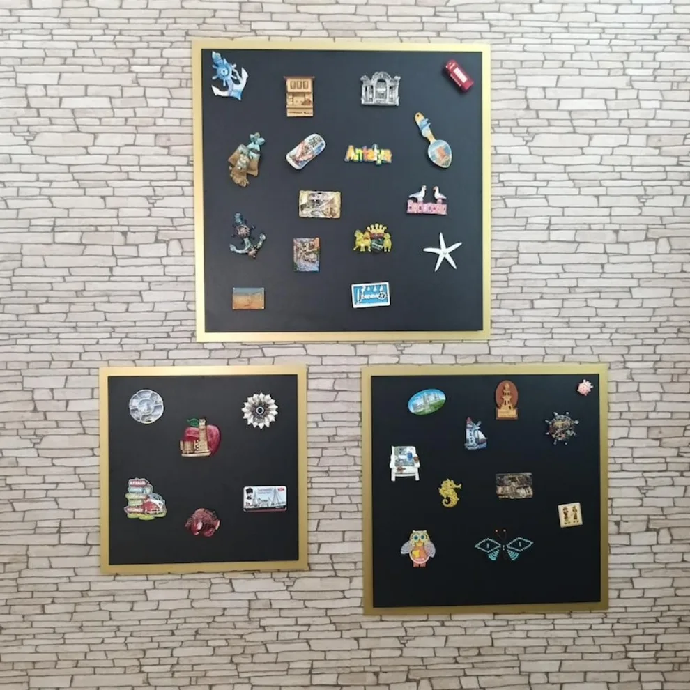 3D Gold Frame Magnet Board, Square Travel Magnet Display, Chic Wall Art for Photos & Memos, Modern Souvenir Holder