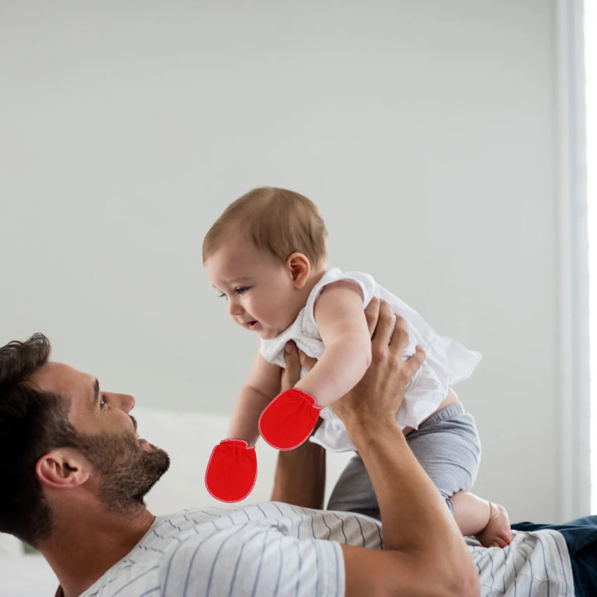 

6Pairs Anti-Scratching Newborn Gloves Premium Cotton Baby Mittens for 0-6 Months Infants Soft Lightweight Protection Gift Set