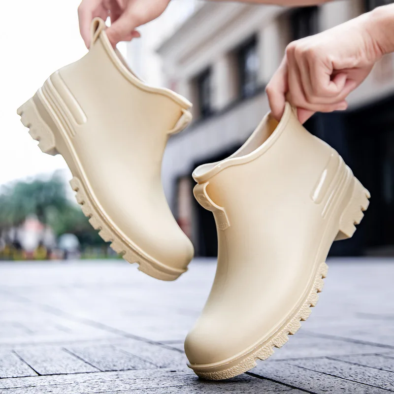Couple's Short-Tube Non-Slip Plastic Rain Boots, Outdoor Commuting Waterproof Shoes, Pvc One-Piece Molded Women's Water Boots, view 6