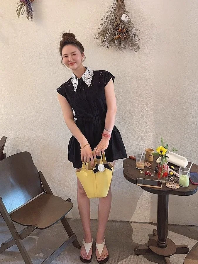 

Элитная европейская летняя новинка: женская блузка с кружевной вышивкой, воротником-стойкой, однотонная, на пуговицах, для офиса и повседневной носки.