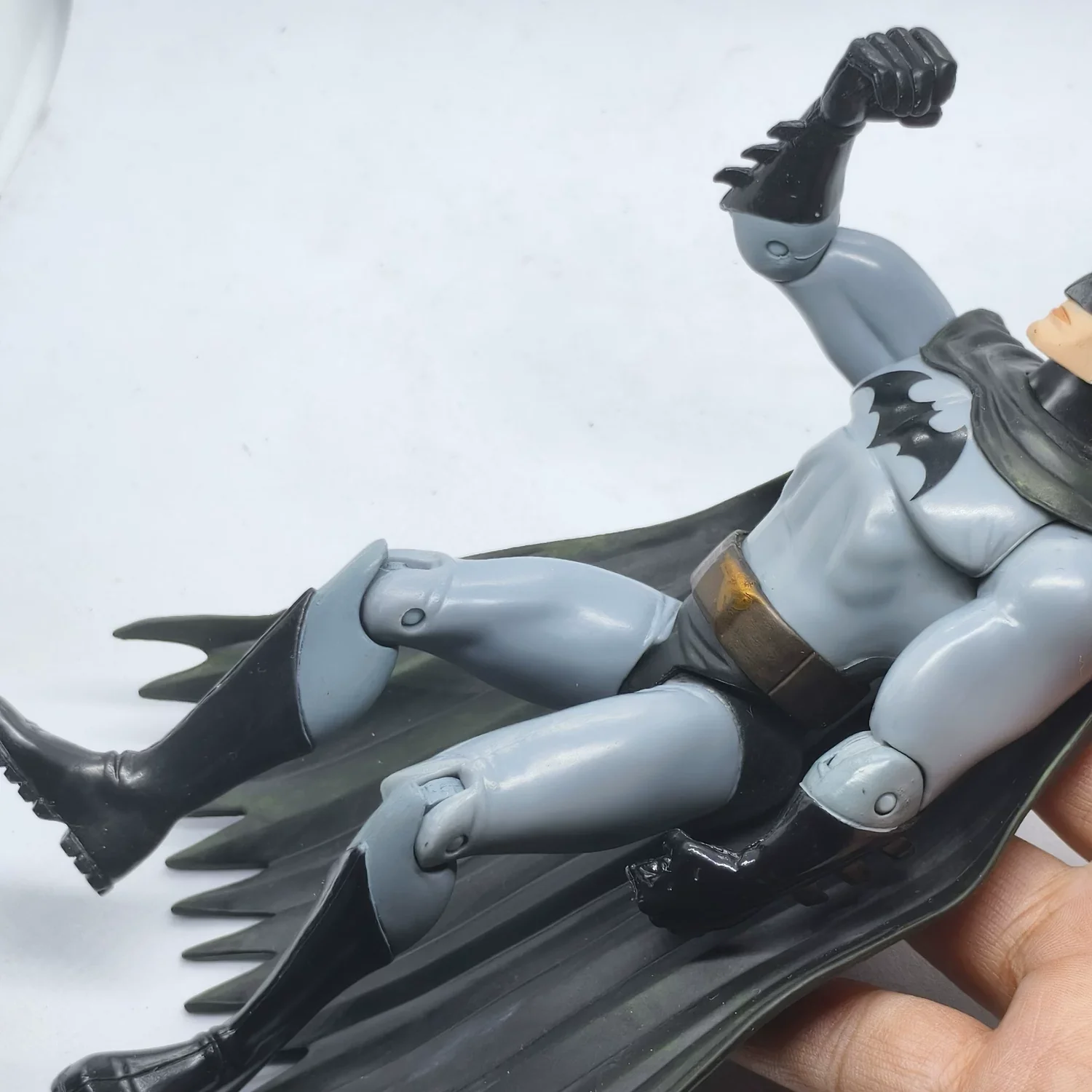Anime Batman Figure Knight Crusader Batman Black Ver Model Toy Doll Collection Gift Action Figure PVC Desktop Decorations Gifts view 5