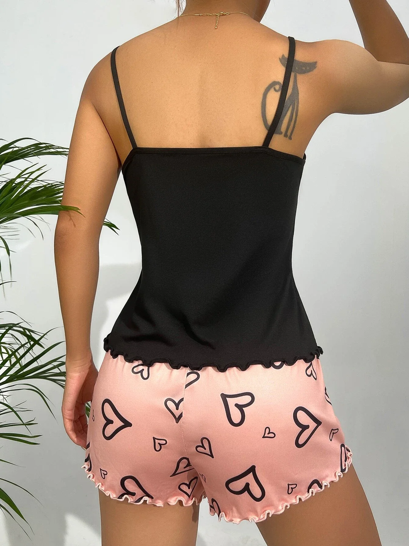 Women\'s pajamas new design a suspenders a pair of shorts two-piece pink pants black top love pattern cute elegant casual