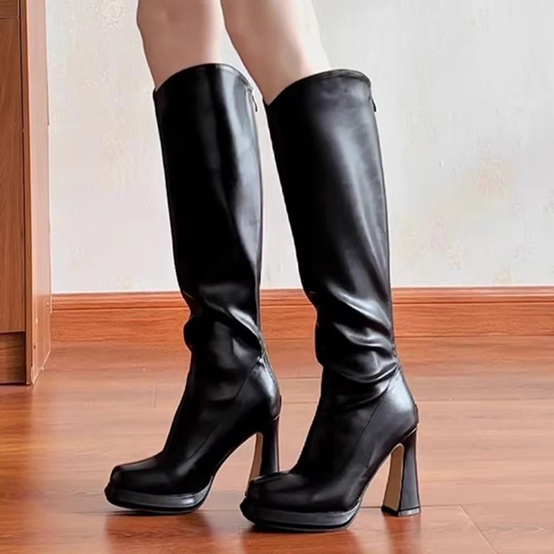 عالية الكعب النساء حذاء برقبة للركبة أحذية الشتاء الأنيقة 2025 العلامة التجارية الفاخرة امرأة مضخات فستان تشيلسي الأحذية الثلوج بوتاس موهير Zapatos