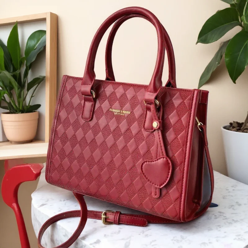 

Модная красная большая сумка для женщин, высококачественный материал, просторная сумка для телефона, кошелек, косметические ключи, ежедневное использование