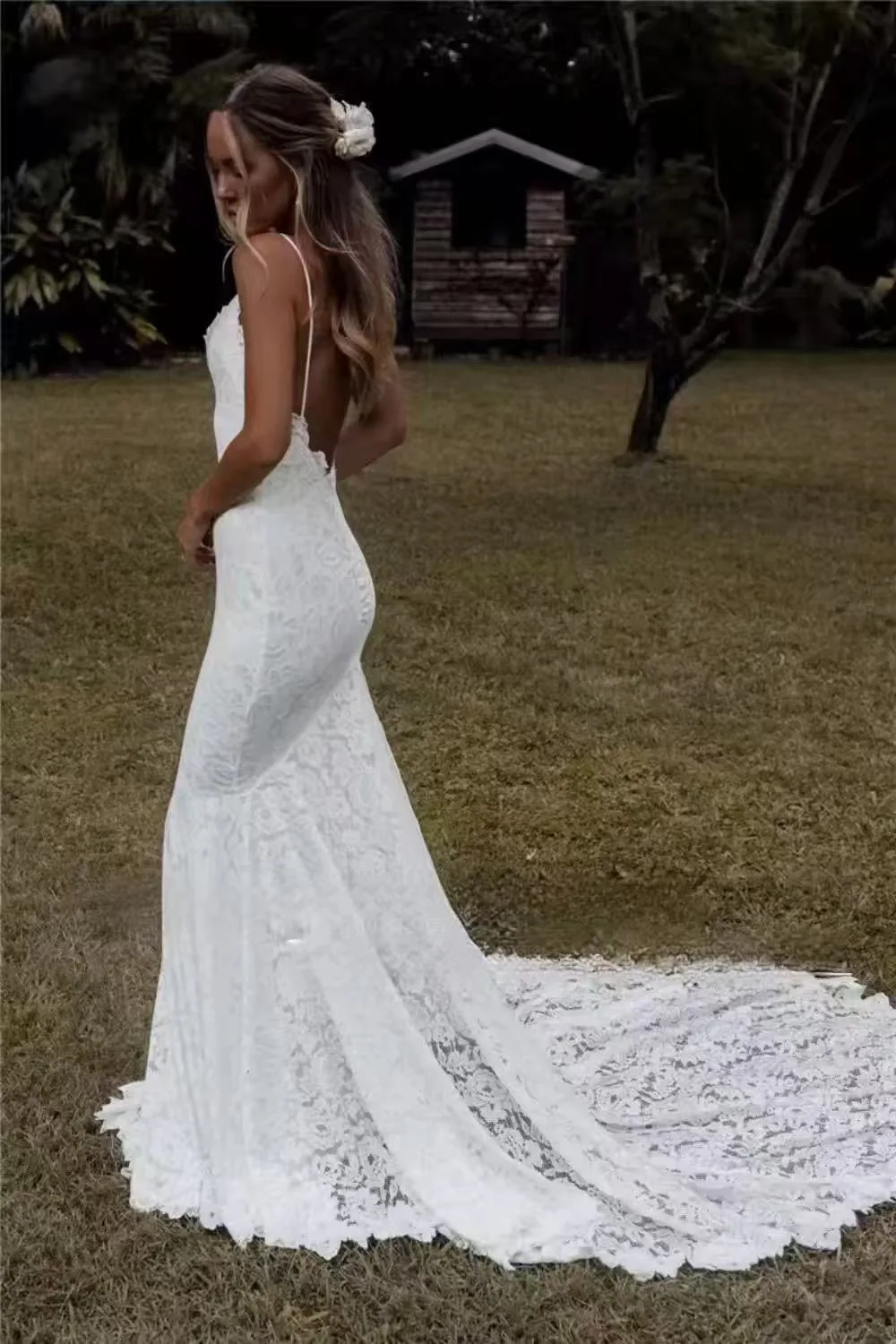 Customized Boho Backless Mermaid Wedding Dresses Spaghetti Straps Lace Rustic Garden Bride Dress Sexy Beach Bridal Gowns Vestido