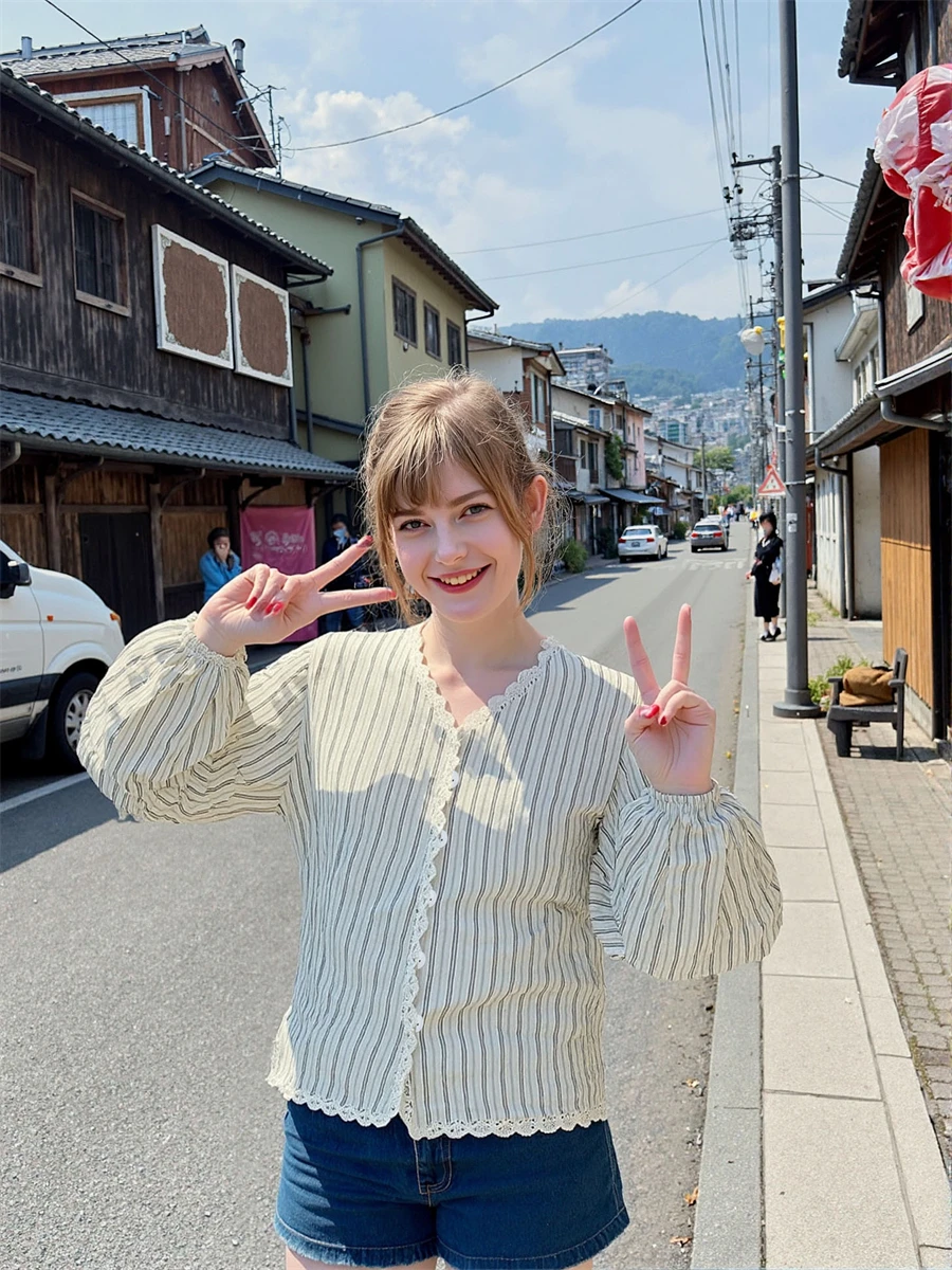 

Casual Shirts Women Button-Up Long Sleeve Plaid Blouse with Turn-Down Collar and Breathable Cotton Fabric for Everyday Outfits