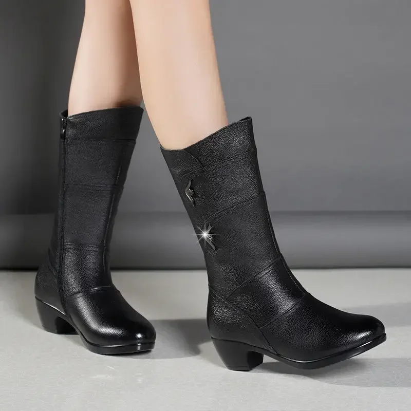 25 Winter Cotton Mid-tube Women's Shoes Black Casual shoes women Warm Leather Shoes Height-increasing Women's Boots botas mujer