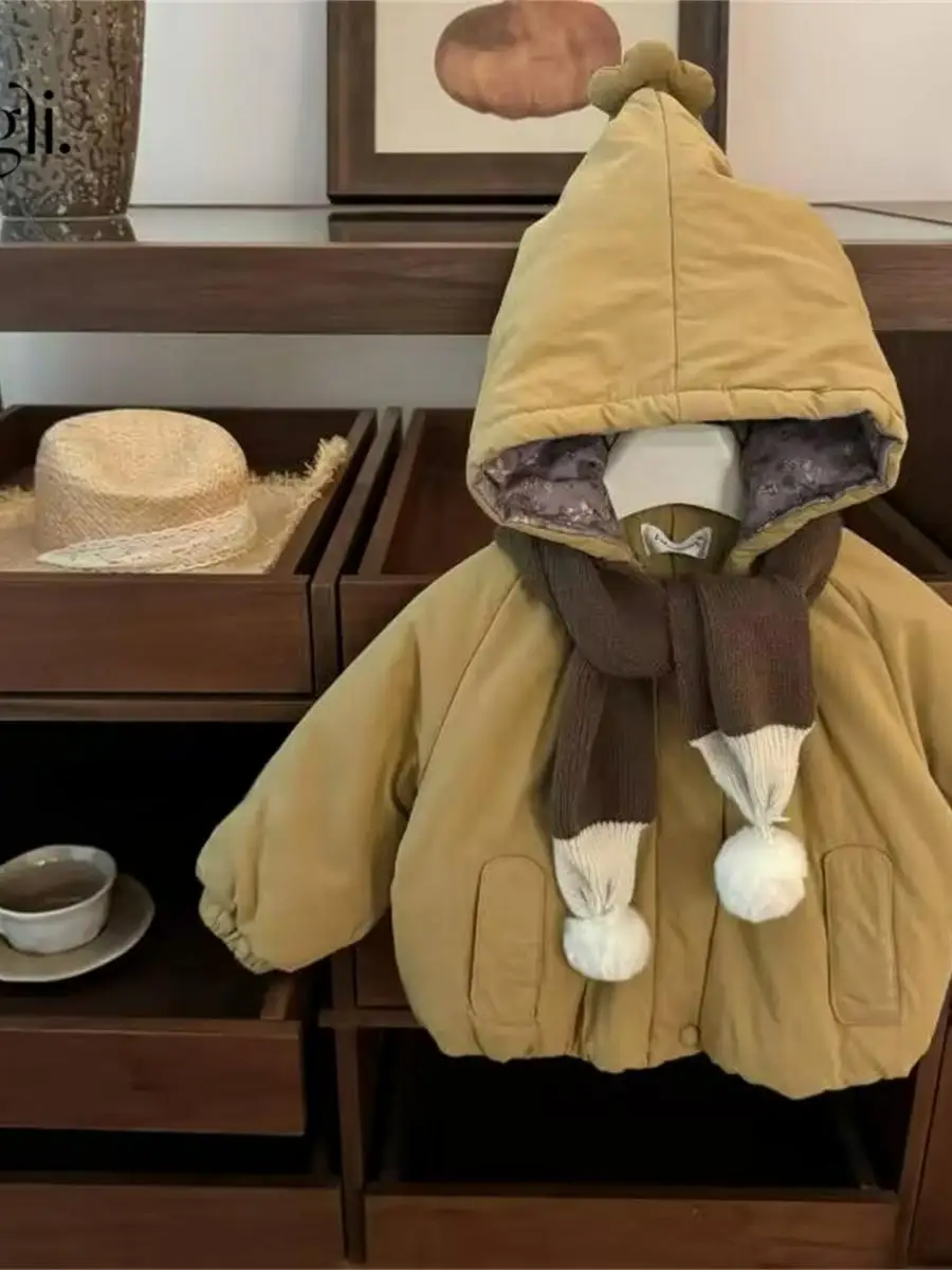 

Зимняя утепленная хлопковая куртка для девочек с капюшоном и флисовой подкладкой, ветрозащитное пальто в корейском стиле для малышек, модный шарф в комплекте