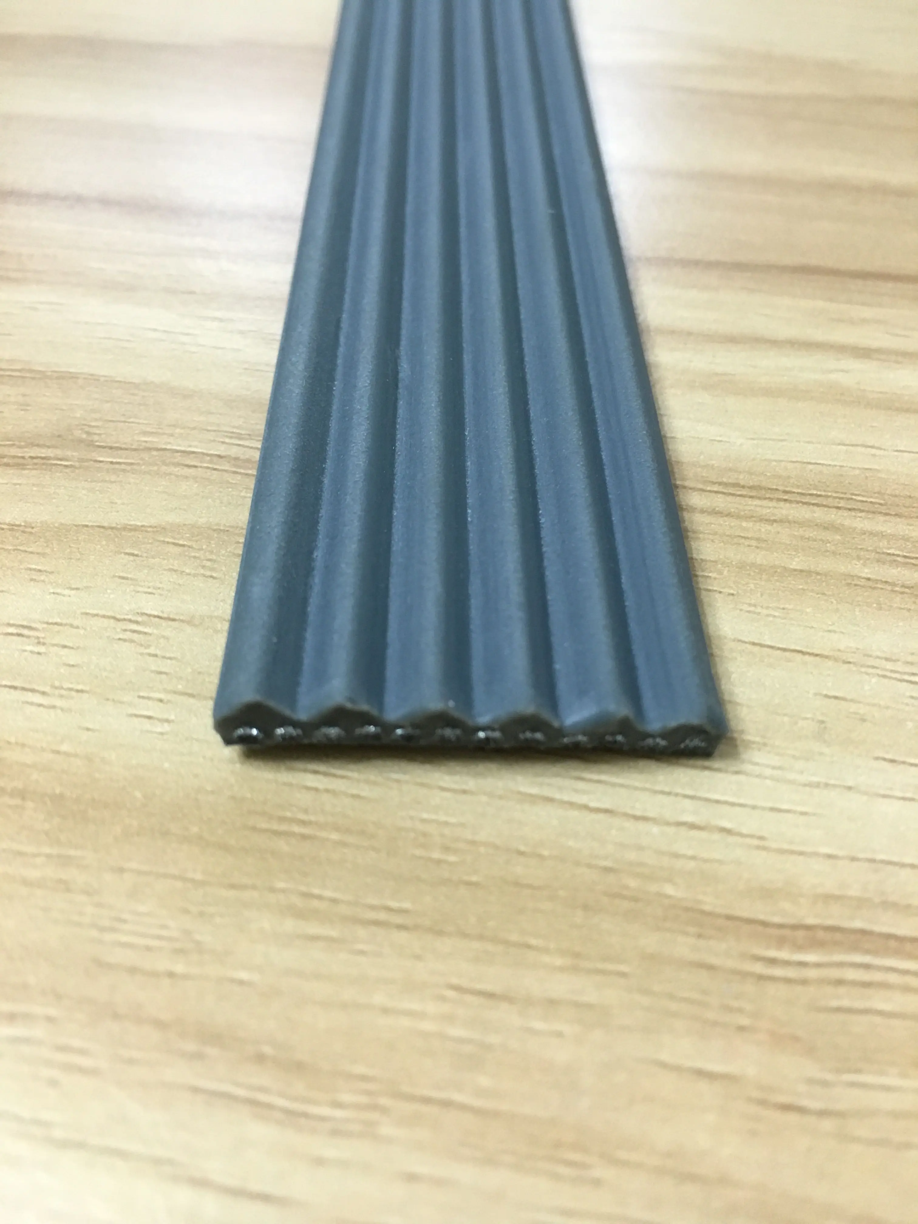 

Elevator 3300 stainless steel strip, 30MM width