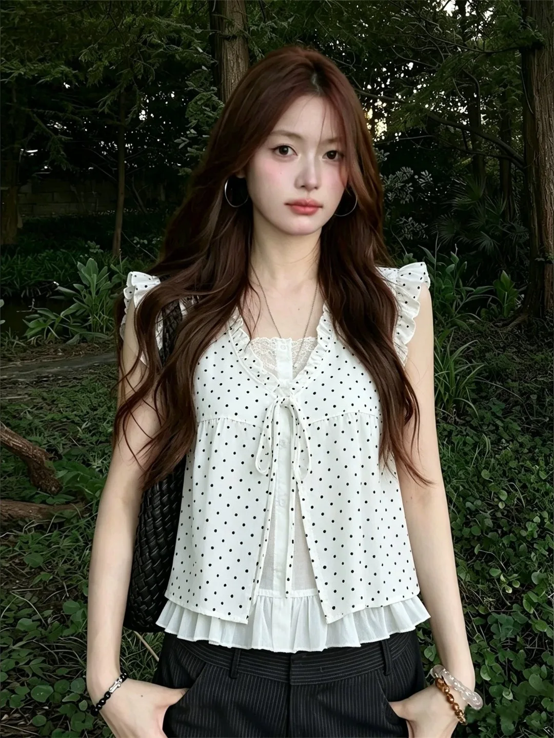 

Summer New Style Loose Fit Polka Dot Shirt Women's French Style Breathable Casual Top with Fake Two-Piece Design And Fleece S...